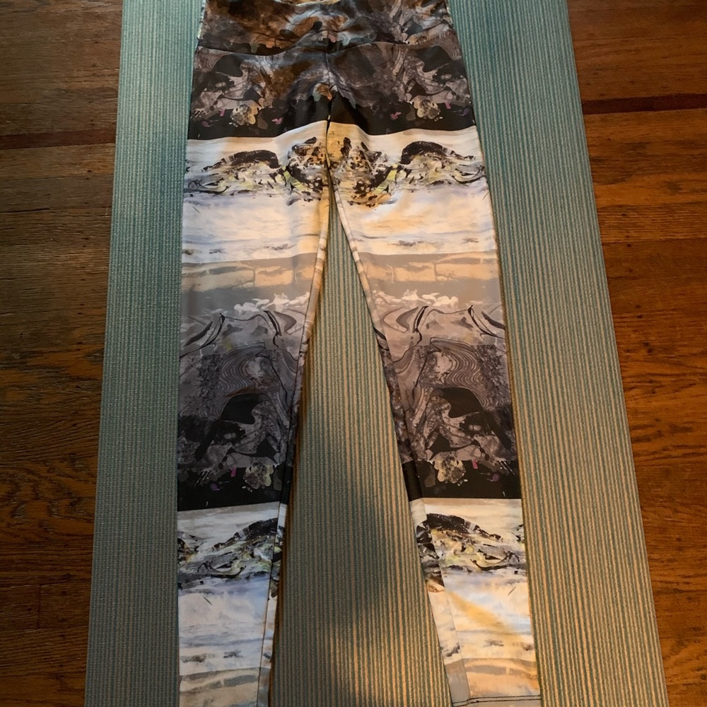 Onzie Full-length Leggings  - S/M